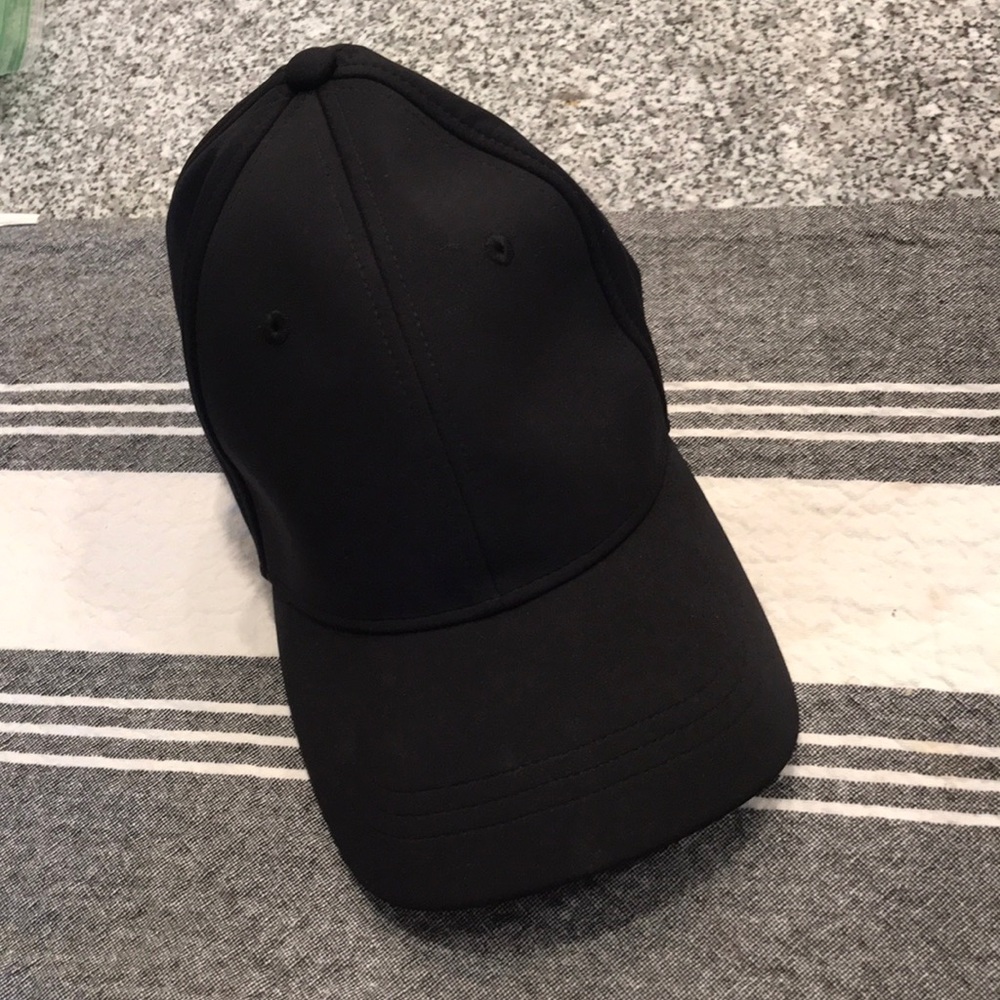 Never Worn LuLu Lemon Hat